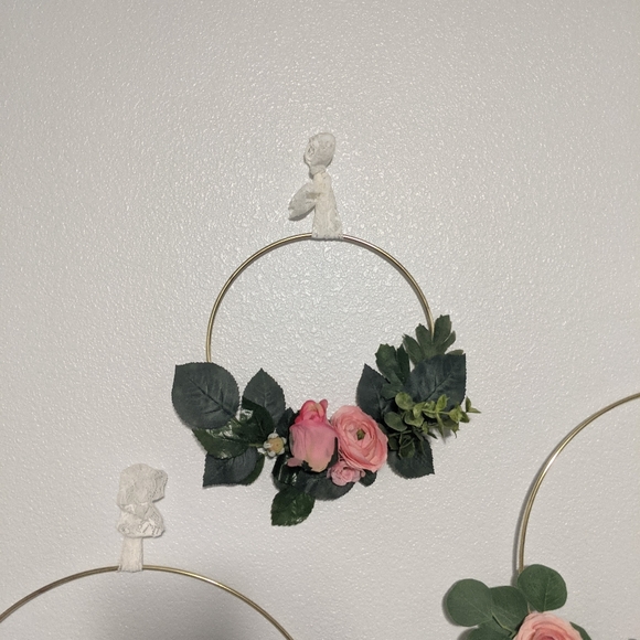 Floral Hoop Set - Picture 4 of 8